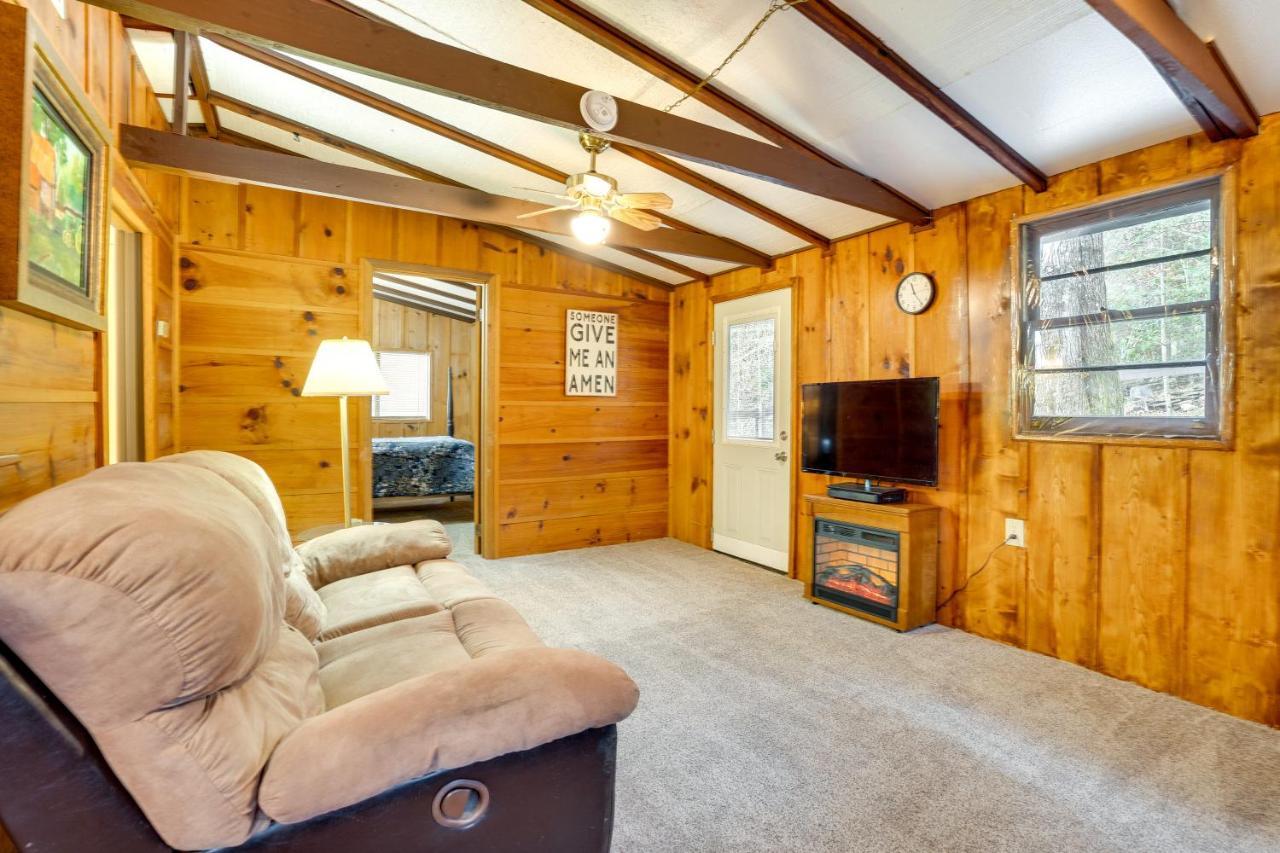 Peaceful Warne Cabin Fenced Yard And Screened Porch Brasstown Экстерьер фото